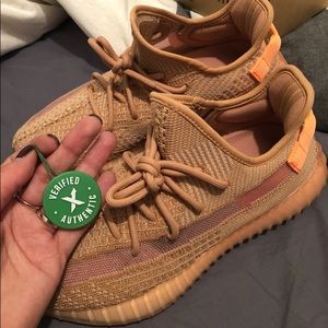 BRAND NEW ADIDAS CLAY YEEZYS MENS SZ 8